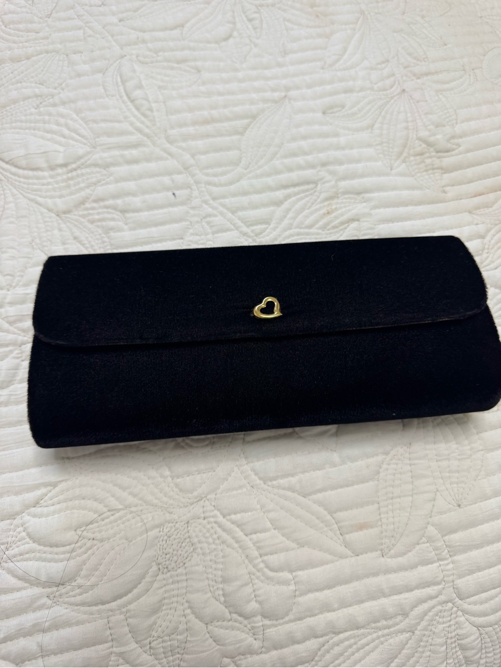 Vintage 1997 Victorias Secret Black Velvet Heart-Clasp Women's Clutch